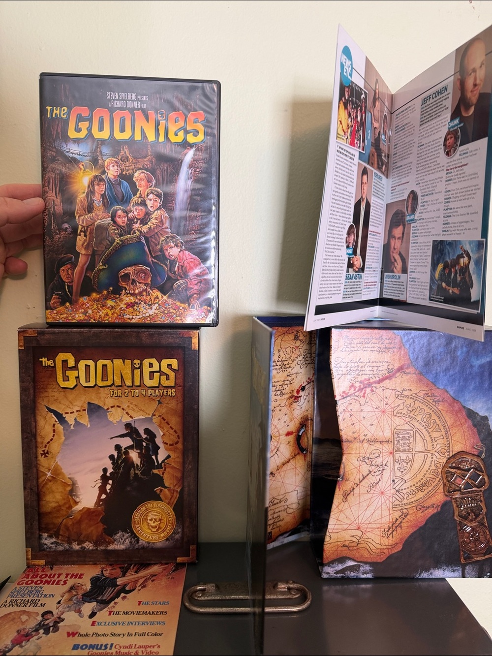 The Goonies 25th anniversary dvd box set and Board Game - with extras